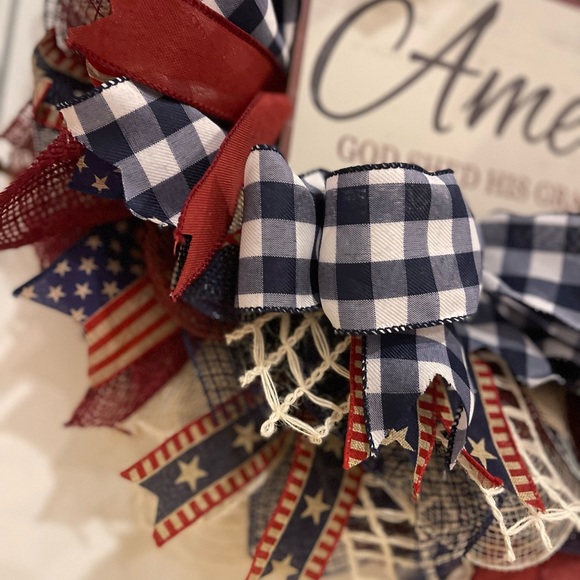 Patriotic WREATH “America God She’d His Grace on Thee” Red, White Blue FULL - Picture 9 of 13